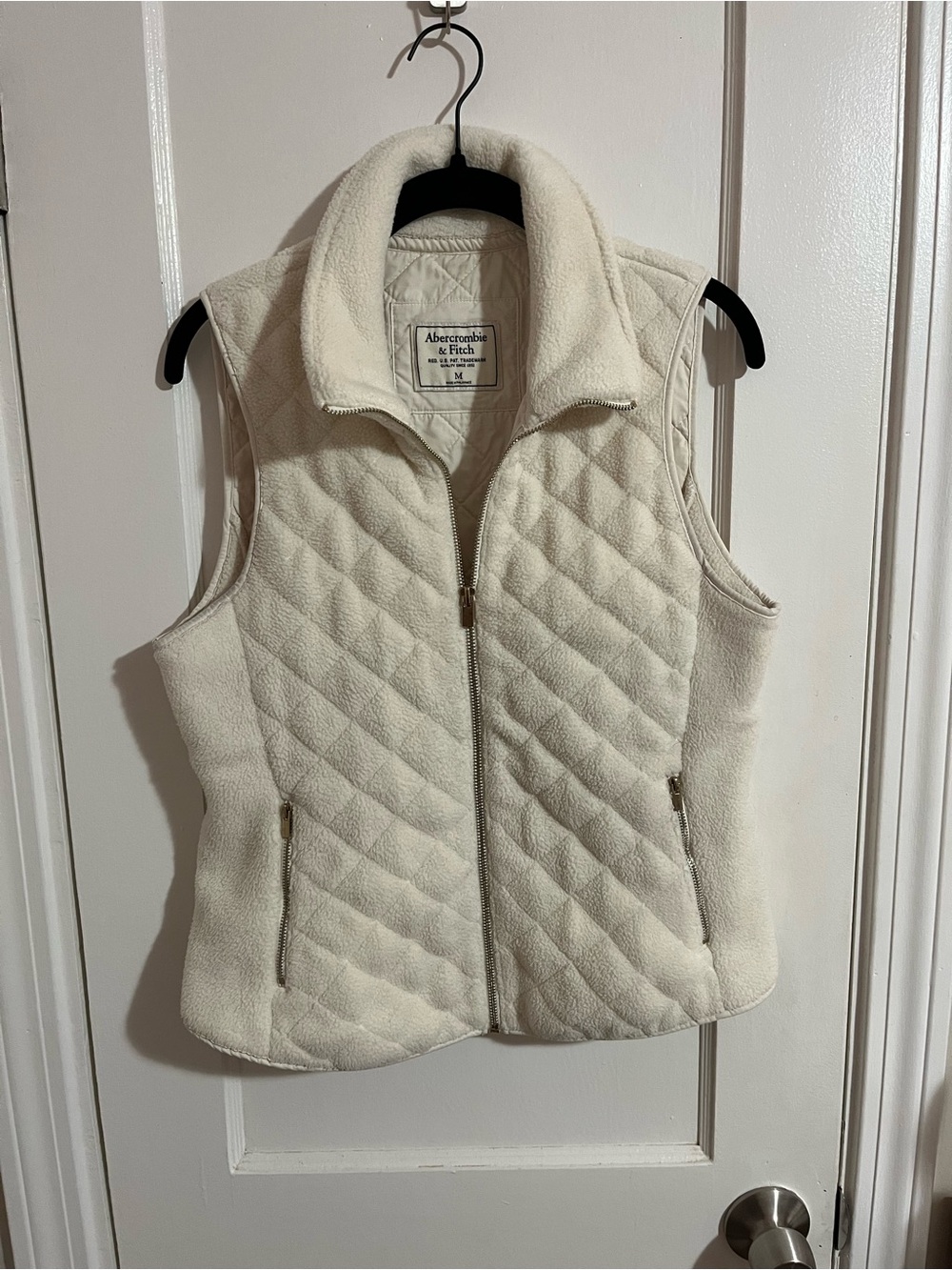 Abercrombie & Fitch Cream Quilted Fleece Vest